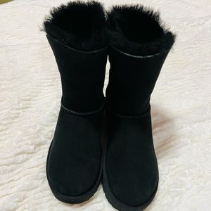 UGG boots size 5
